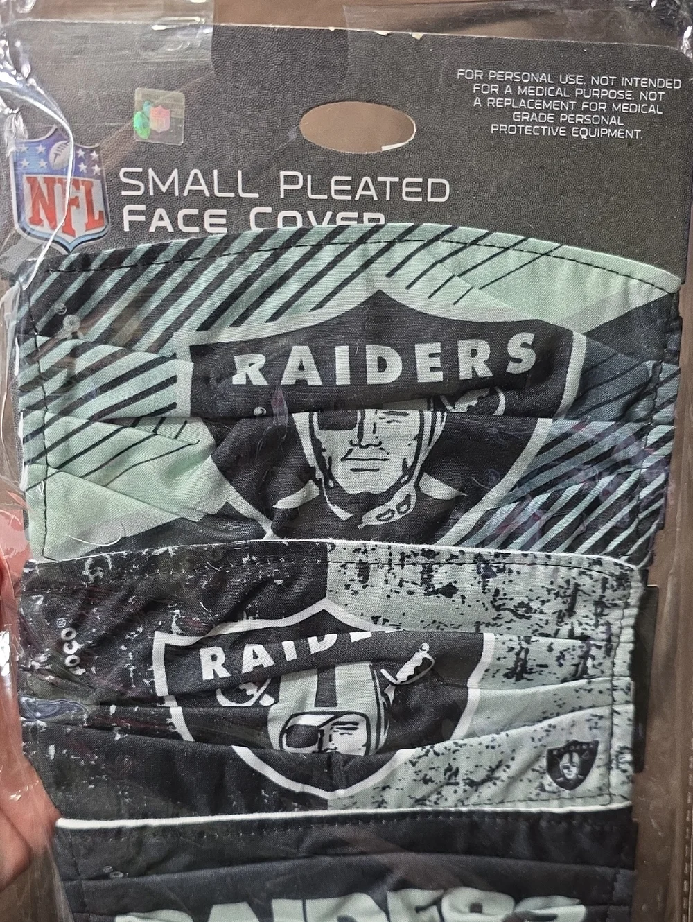 NFL Raiders Pleated Face Cover - Black & Silver